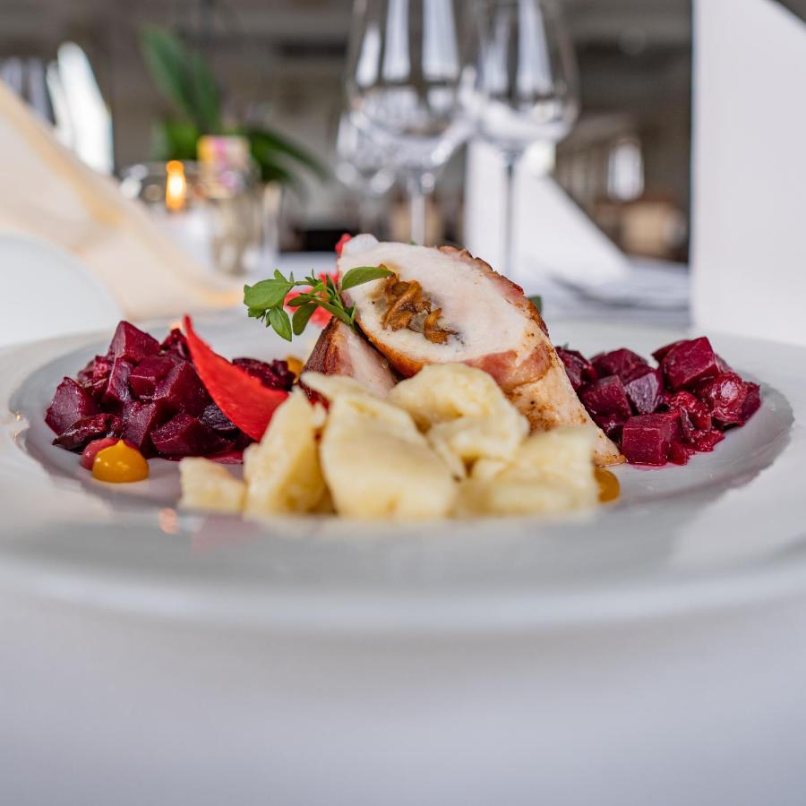 Boutique Odyseja & Spa Ciechocinek Luaran gambar A plate of food
