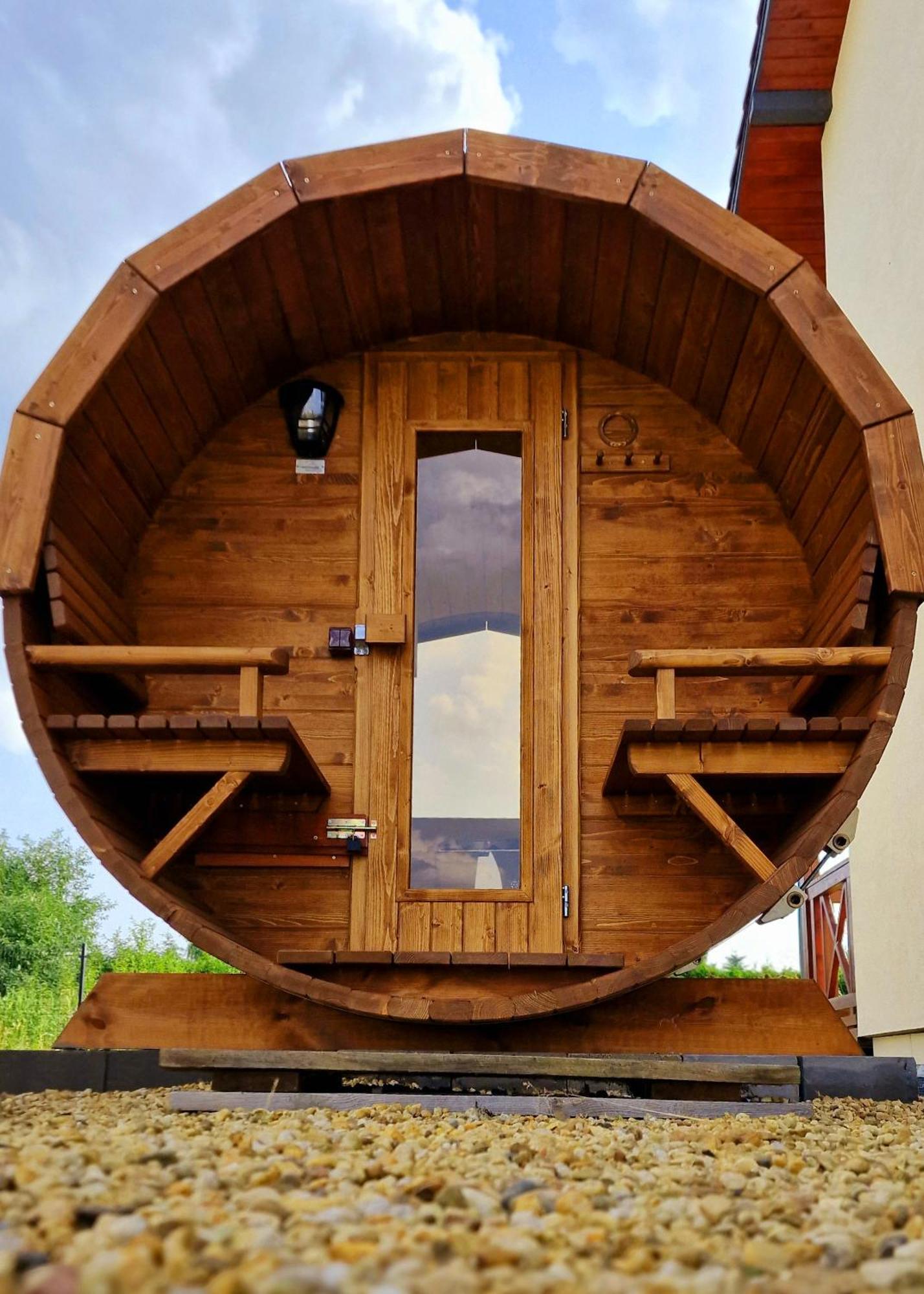 Boutique Odyseja & Spa Ciechocinek Luaran gambar Barrel sauna
