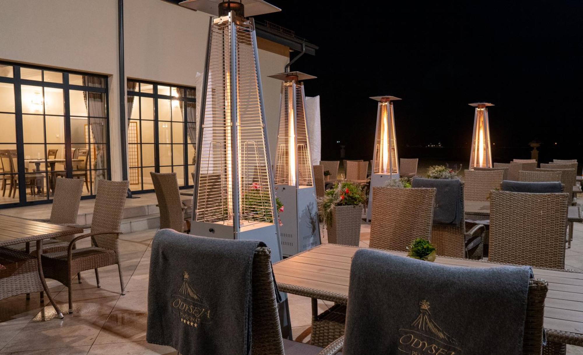 Boutique Odyseja & Spa Ciechocinek Luaran gambar Gas patio heater