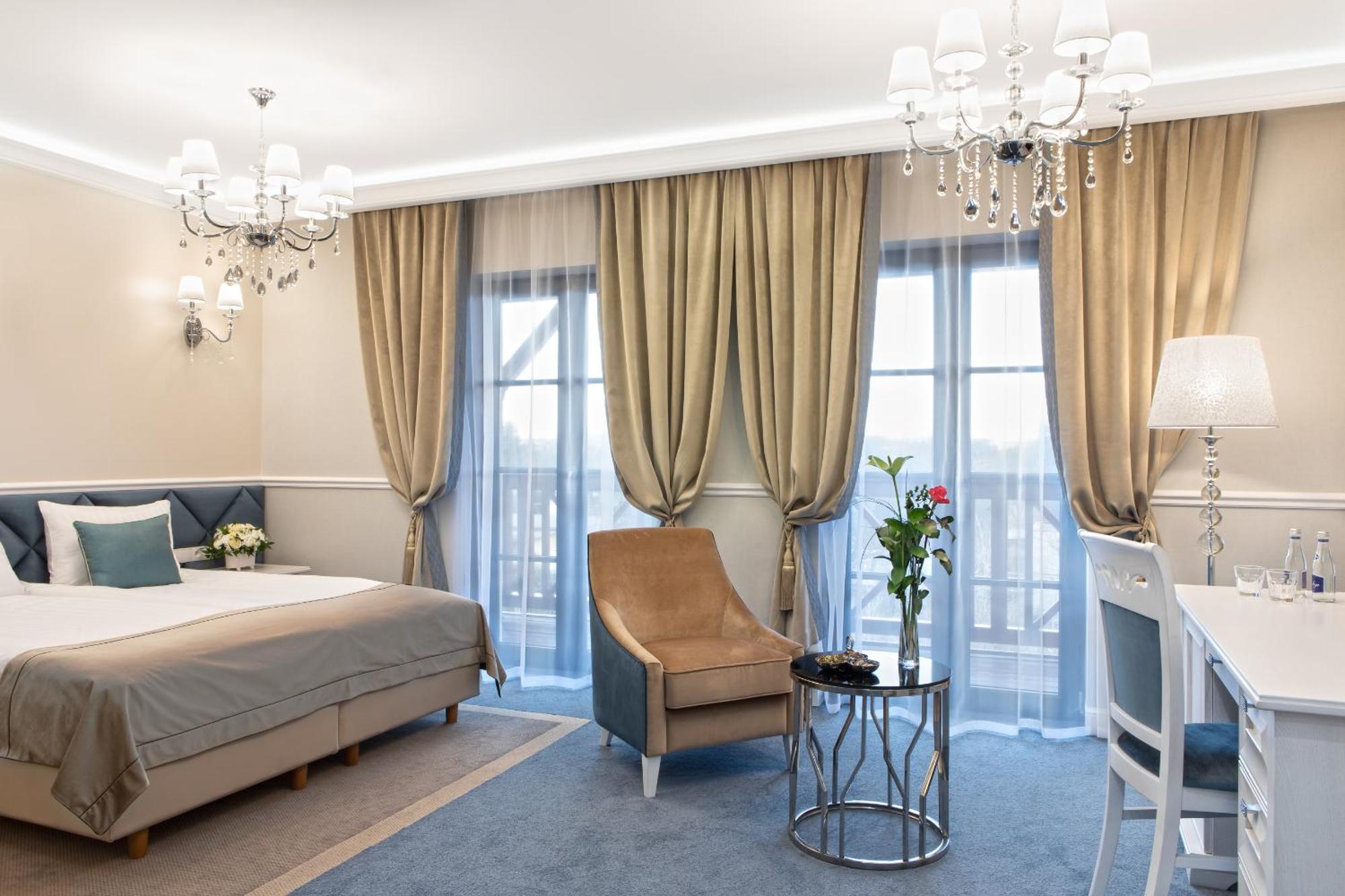 Boutique Odyseja & Spa Ciechocinek Luaran gambar A room at the hotel