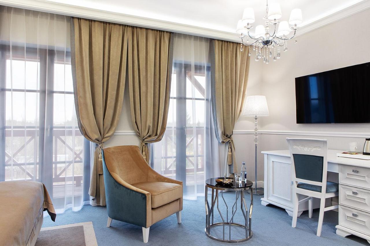 Boutique Odyseja & Spa Ciechocinek Luaran gambar A room at the hotel